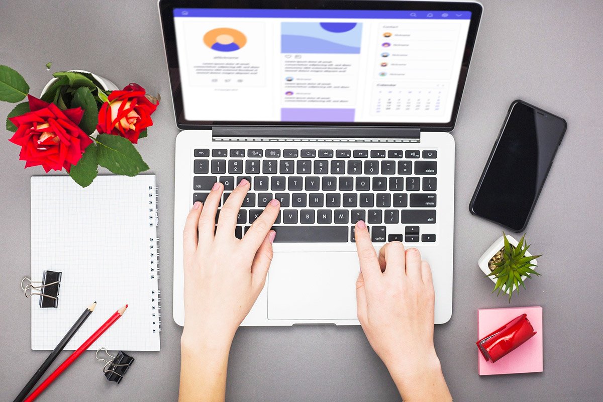 Dijital dünyada ilk izlenim her şeydir. Web siteniz, markanızın vitrini ve potansiyel müşterilerinizle kurduğunuz ilk temas noktasıdır. Ancak zamanla teknoloji, tasarım trendleri ve kullanıcı beklentileri değişir. Peki web sitenizi yenileme zamanı geldiğini nasıl anlarsınız? İşte size 7 net işaret: